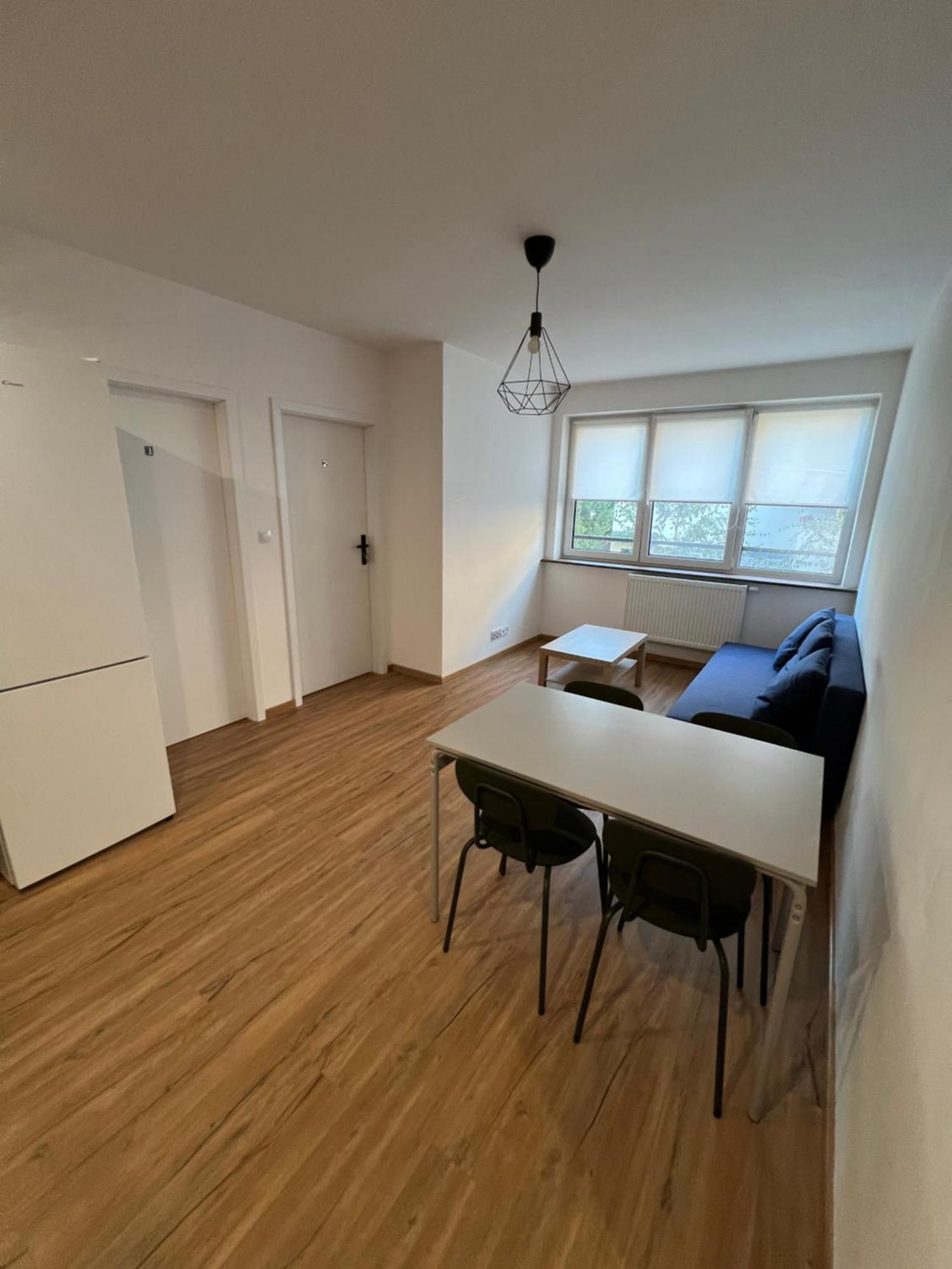 Budget 3 #self Check-in Apartament Warszawa
